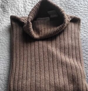 Men's Brown Ribbed Turtleneck Sweater